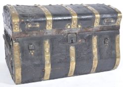 18TH CENTURY LEATHER AND BRASS BOUND DOMED TRAVELLING TRUNK