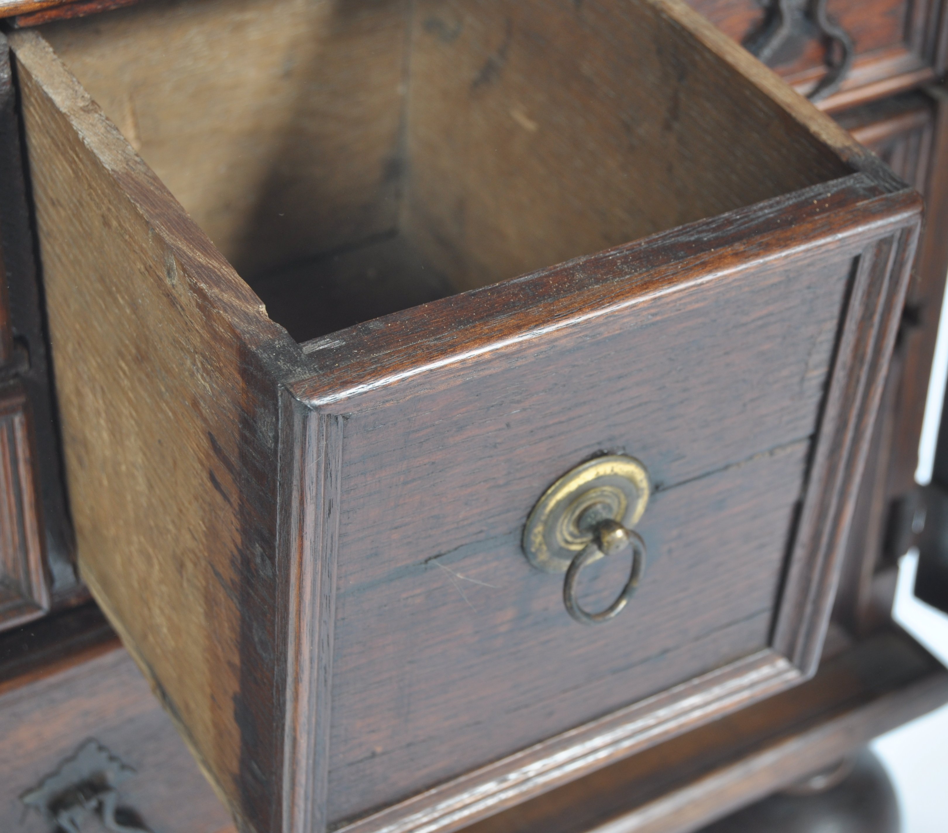 17TH / 18TH CENTURY OAK SPICE OR APOTHECARY CABINET - Image 8 of 9