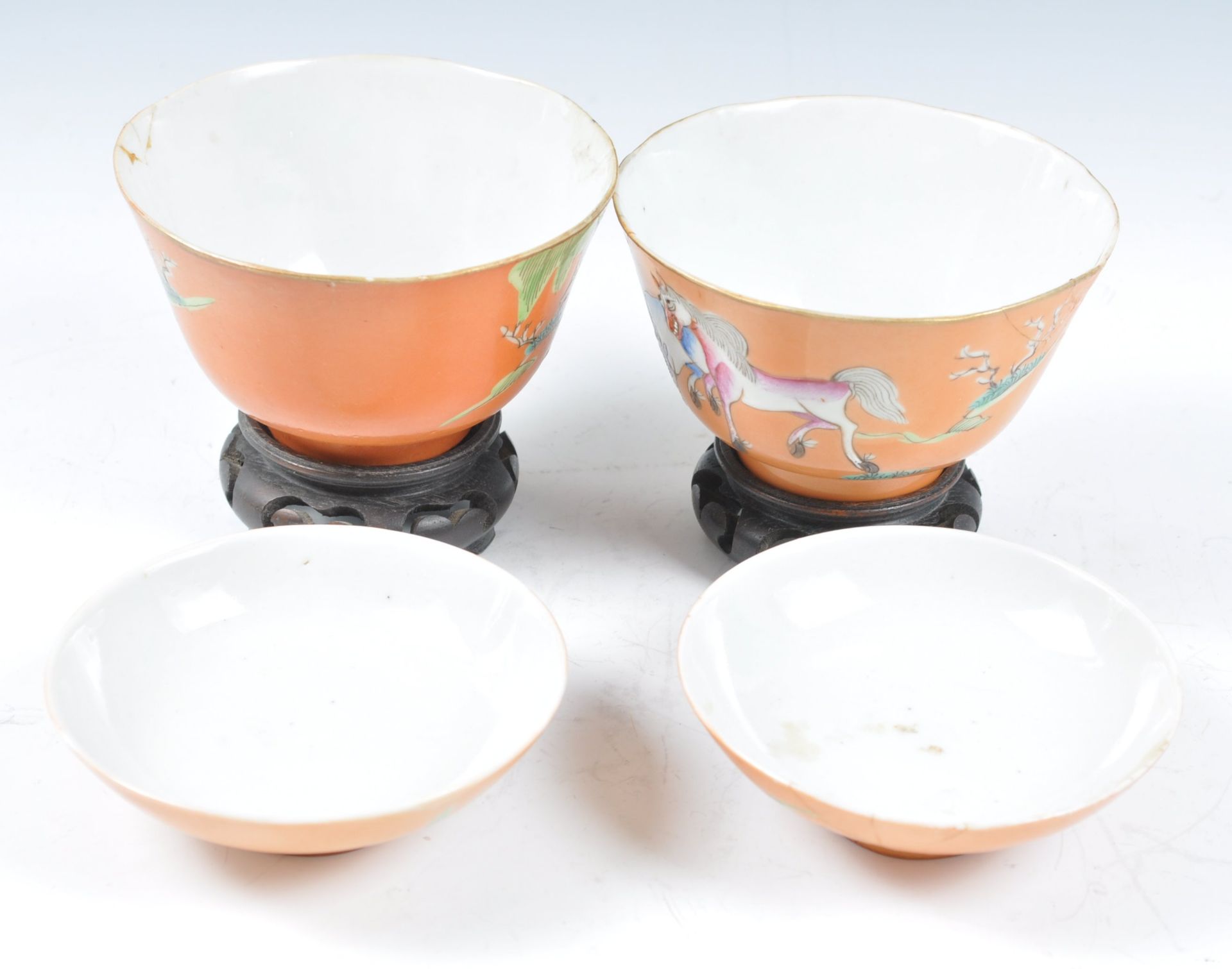 PAIR OF 19TH CENTURY CHINESE HORSE DECORATED TEA BOWLS - Bild 5 aus 6