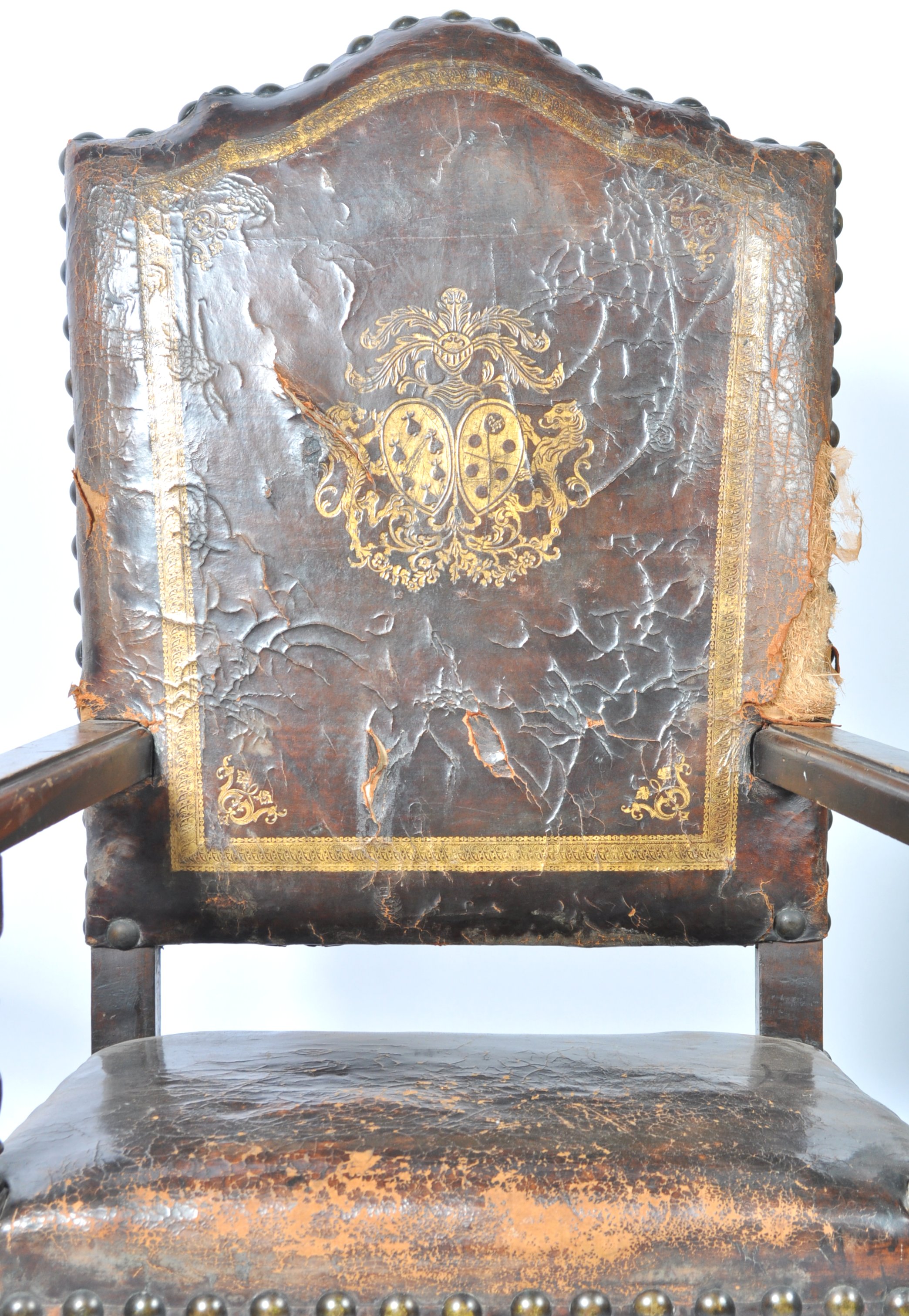 PAIR OF BELIEVED 18TH CENTURY ITALIAN COURT CHAIRS ARMCHAIR - Image 3 of 12