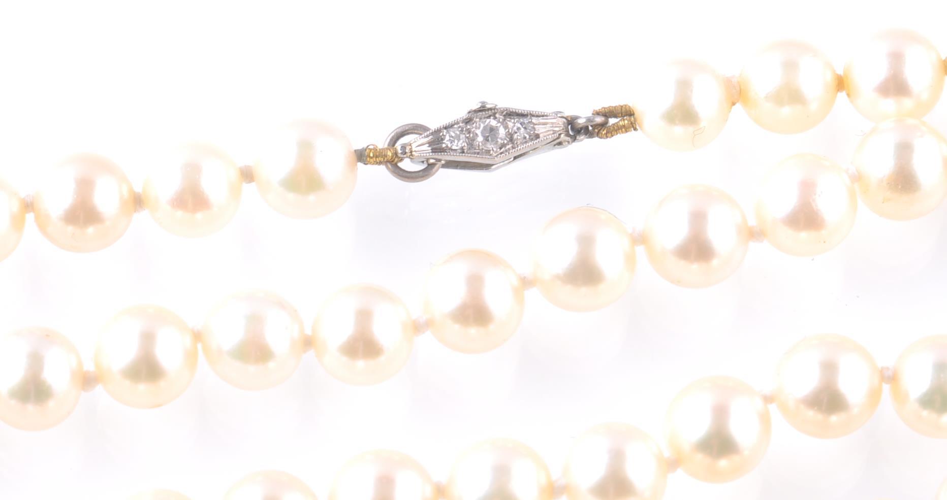 A 18CT GOLD DIAMOND & PEARL NECKLACE - Image 2 of 3