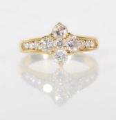 18CT YELLOW GOLD AND DIAMOND CLUSTER RING APPROX 1CT DIAMONDS