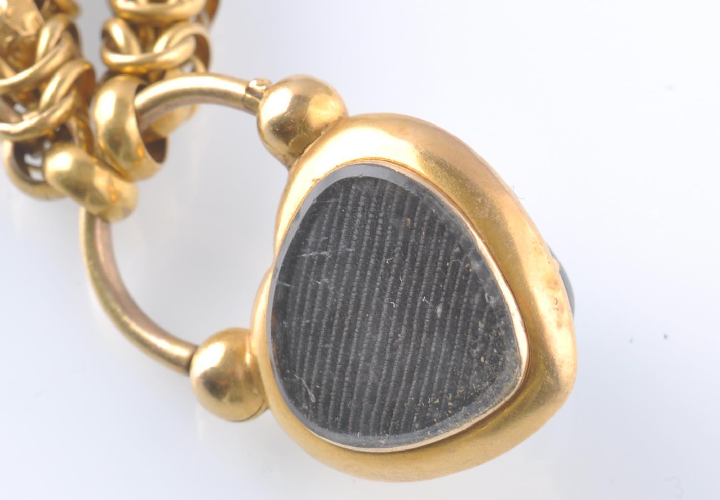 A VICTORIAN GOLD GARNET LOCKET & FANCY LINK CHAIN BRACELET - Image 5 of 5