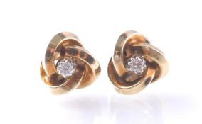 A PAIR OF 14CT GOLD & DIAMOND EARRINGS