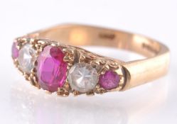 A HALLMARKED 9CT GOLD 5 STONE GYPSY RING