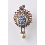 AN ANTIQUE GOLD SAPPHIRE & DIAMOND PEACOCK PENDANT BROOCH