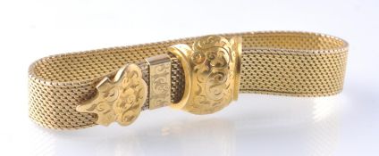 A 19TH CENTURY 18CT GOLD CONTINENTAL MESH BRACELET