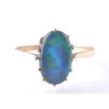 9CT / 375 GOLD AND BLACK OPAL RING