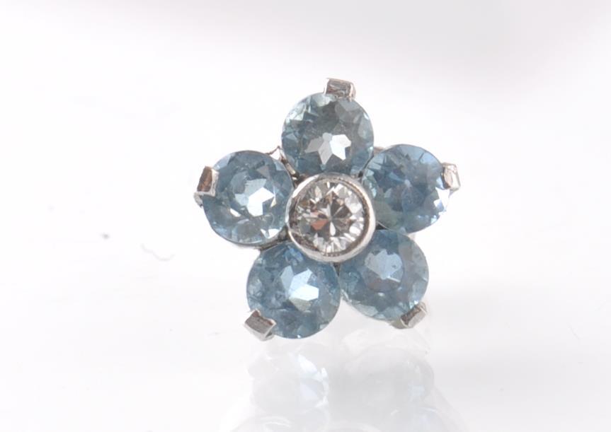 A PAIR OF 18CT WHITE GOLD, AQUAMARINE AND DIAMOND CLUSTER EARRINGS - Image 4 of 6