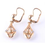A PAIR OF 18CT GOLD 19TH CENTURY STYLE EARRINGS