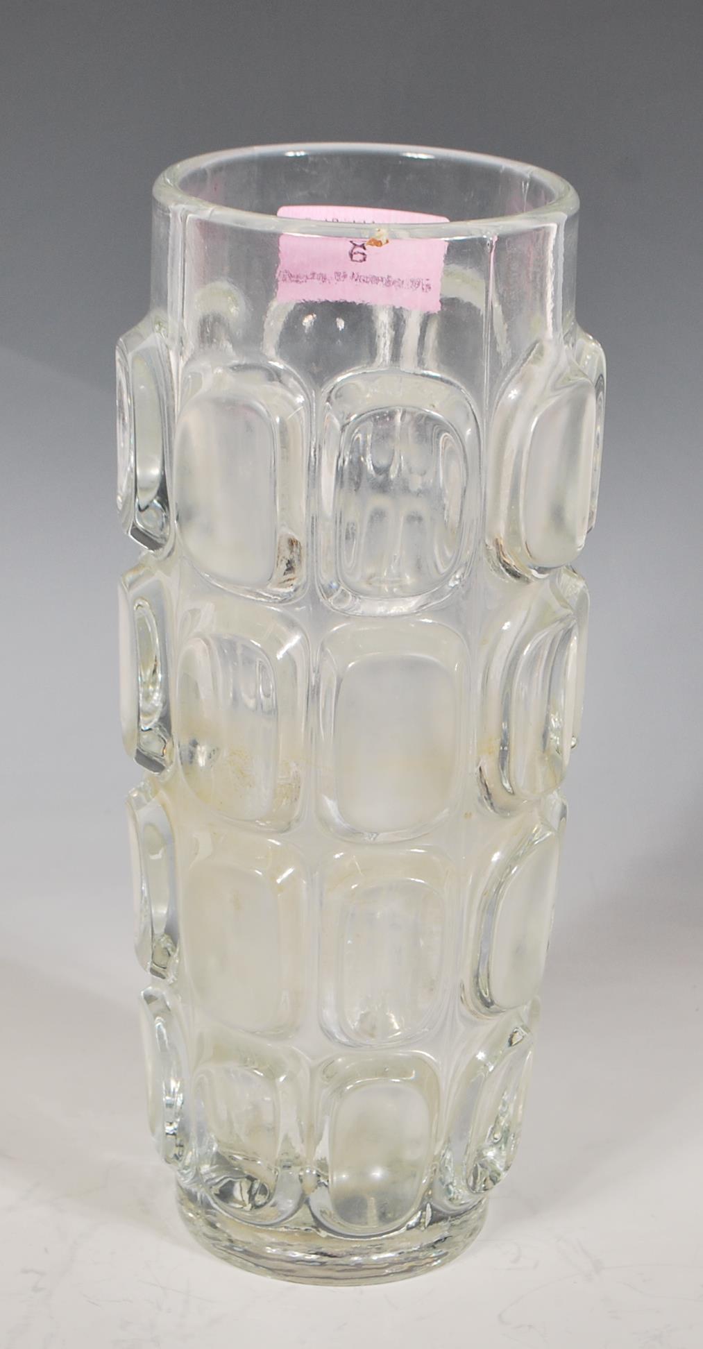 A vintage retro 20th Century studio glass Sklo Union Libochovice Glassworks lens vase by Frantisek - Image 2 of 5