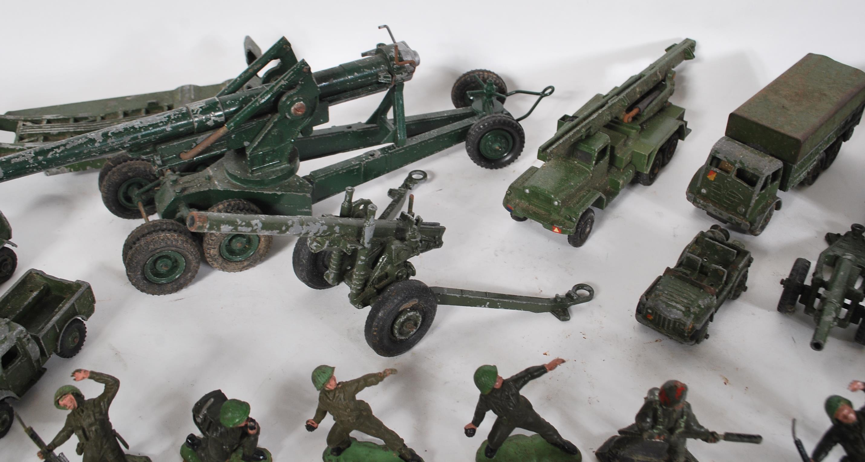 A collection of assorted vintage Military related diecast models mostly Dinky Toys to include - Image 3 of 7