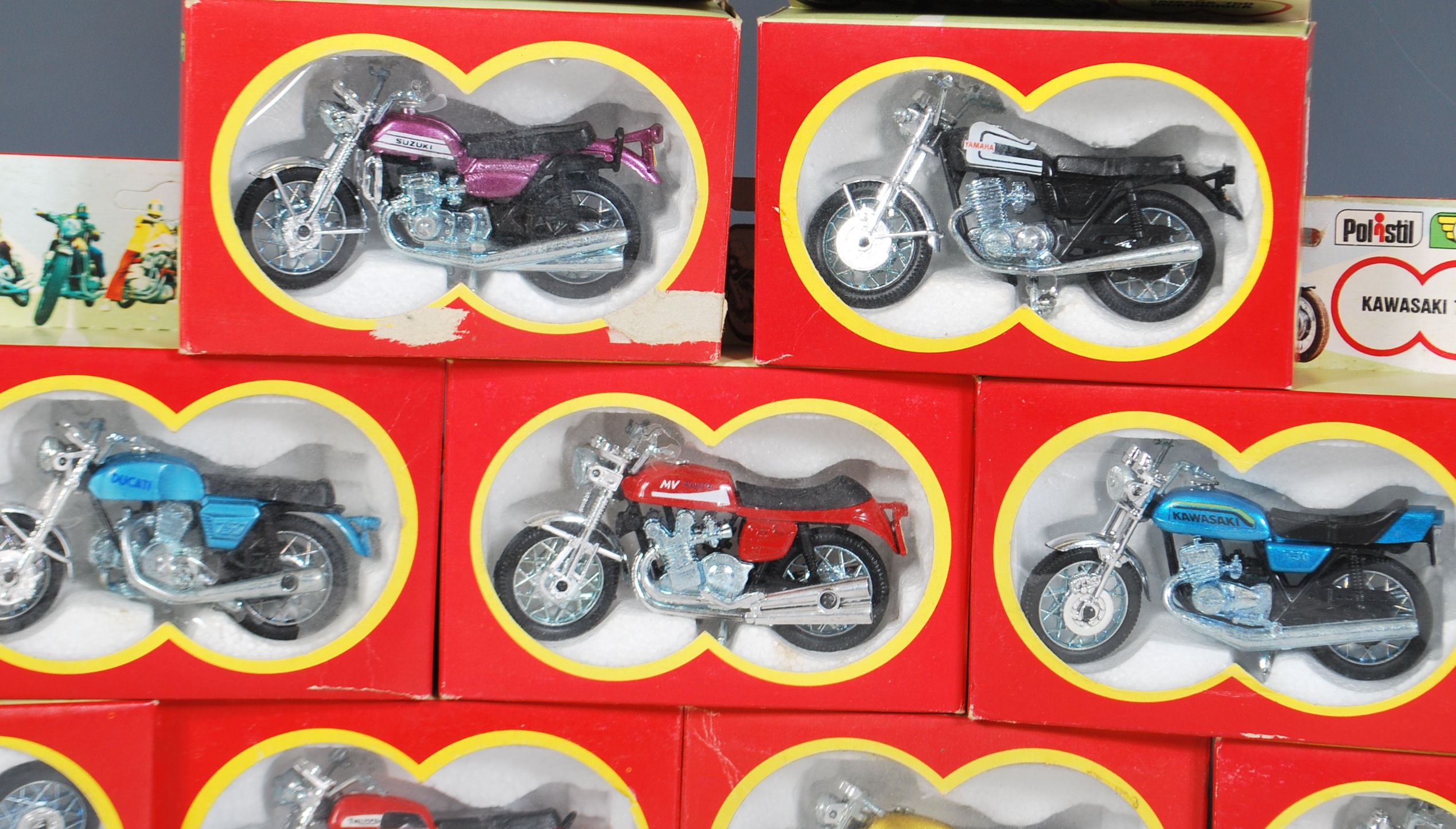 A GROUP OF NIN 1:24 SCALE MADEL BIKES BY POLISTIL CLUB 33 - Image 5 of 7