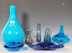 A selection of 20th Century vintage retro studio art glass to include a bulbous form stem vase, a