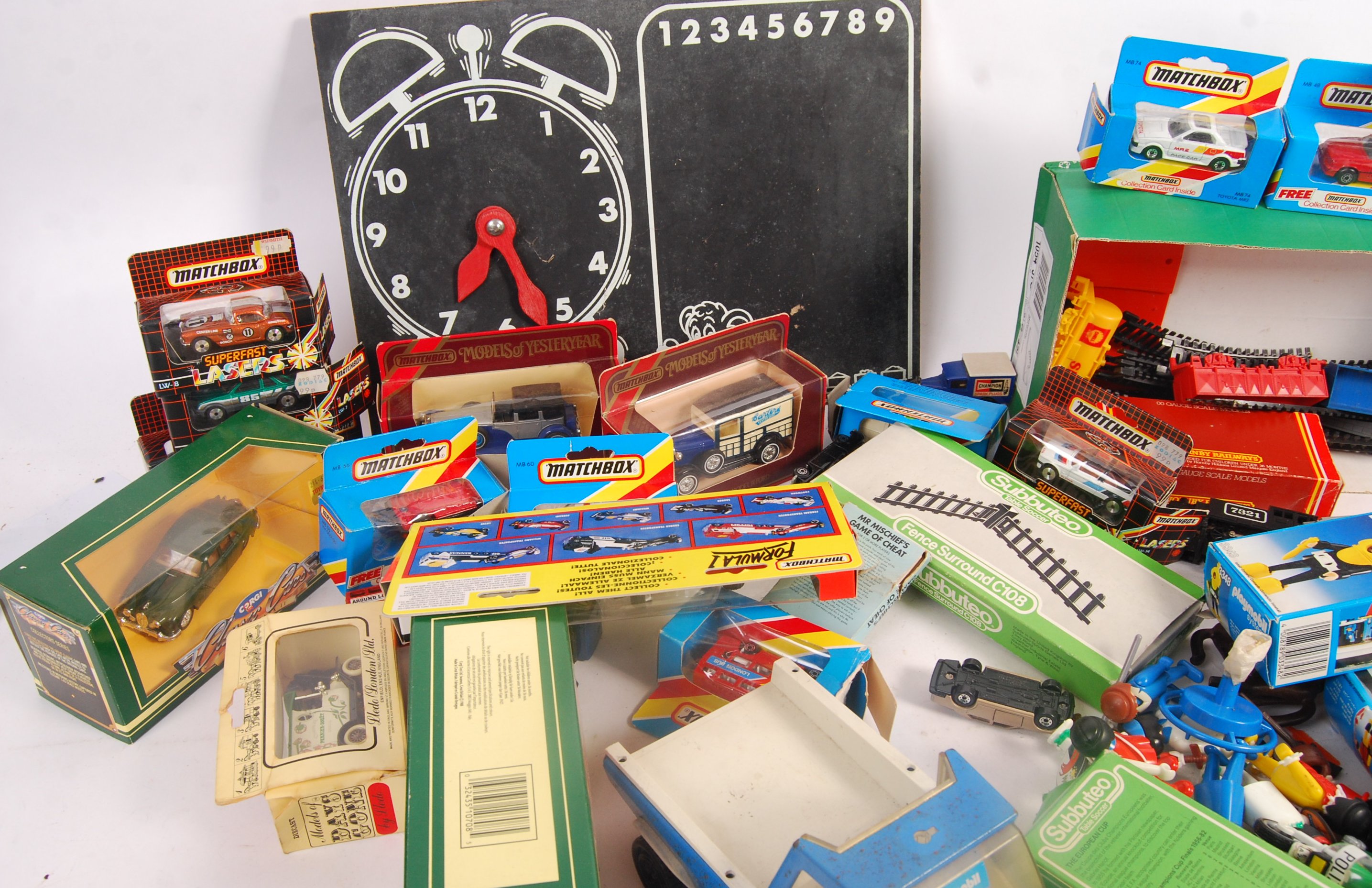 GOOD COLLECTION OF ASSORTED TOYS AND GAMES - Image 3 of 4