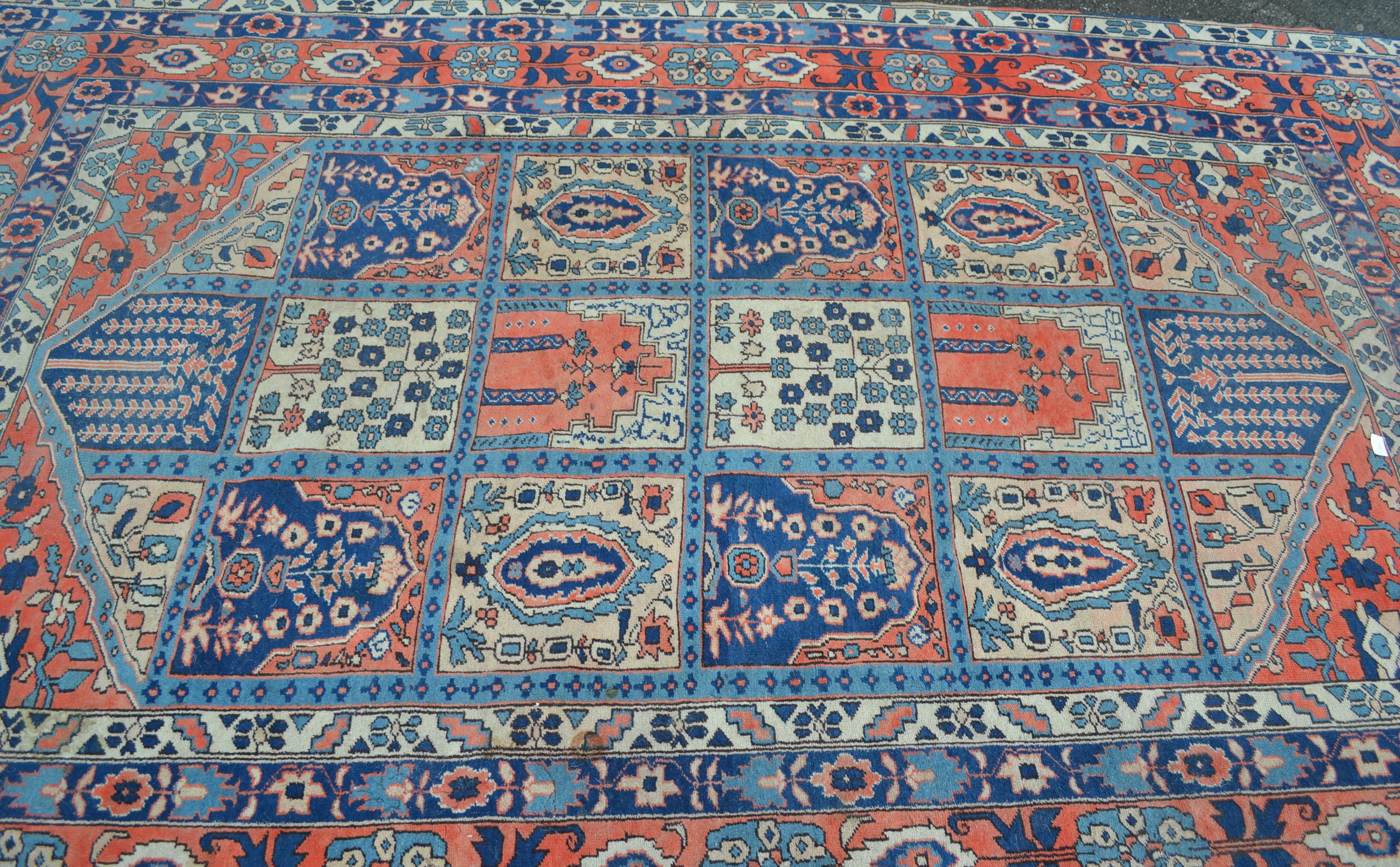 A large early to mid 20th Century woollen floor ru - Image 2 of 6