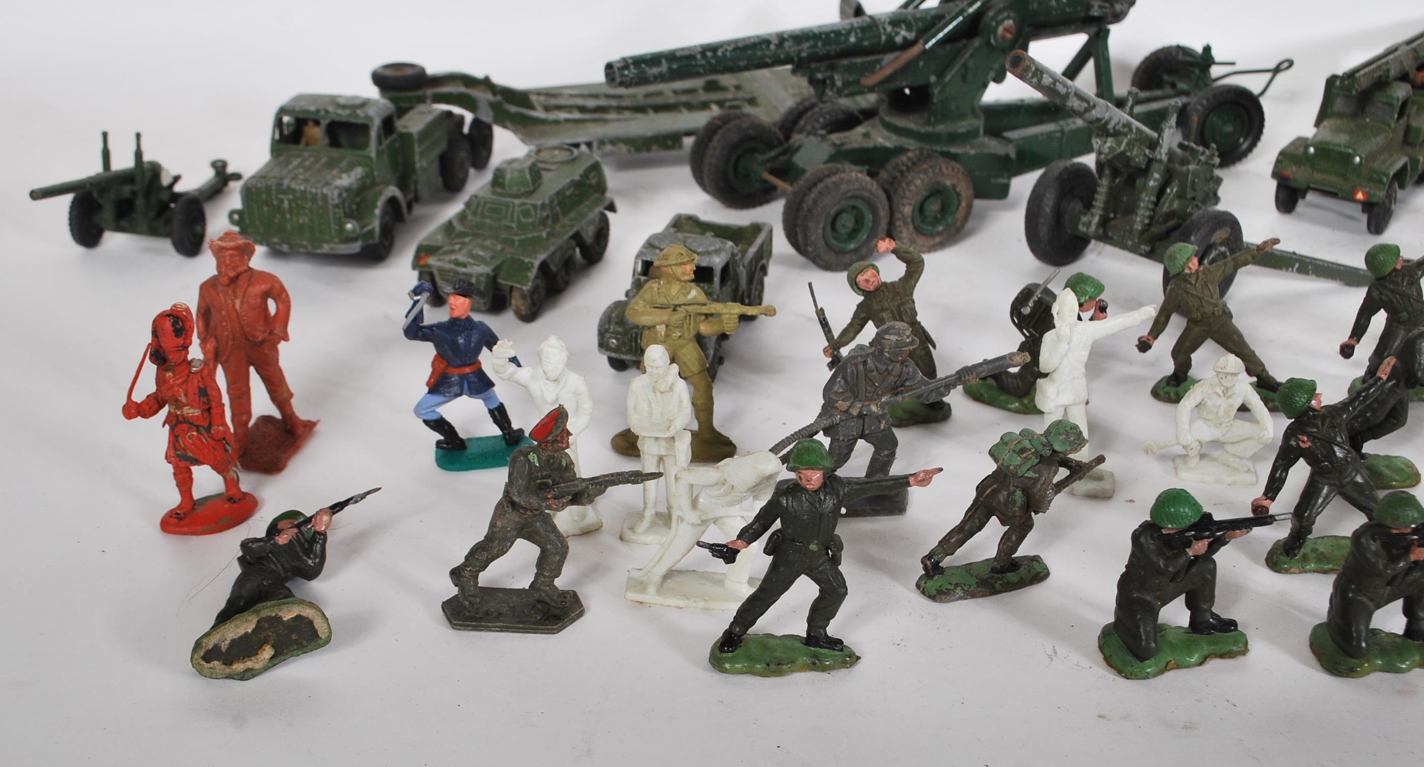 A collection of assorted vintage Military related diecast models mostly Dinky Toys to include - Image 6 of 7