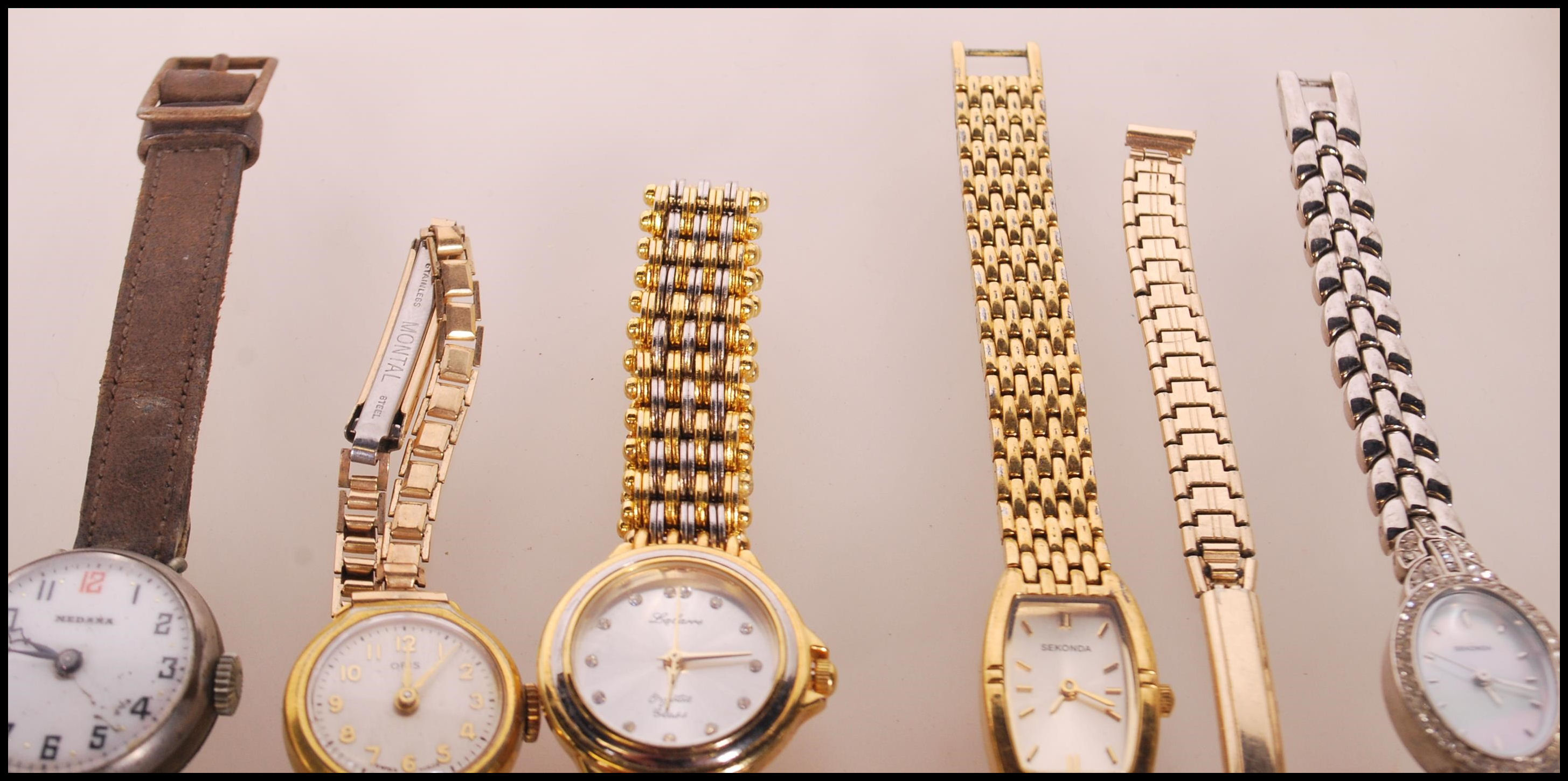 A collection of vintage cocktail watches to includ - Image 7 of 7