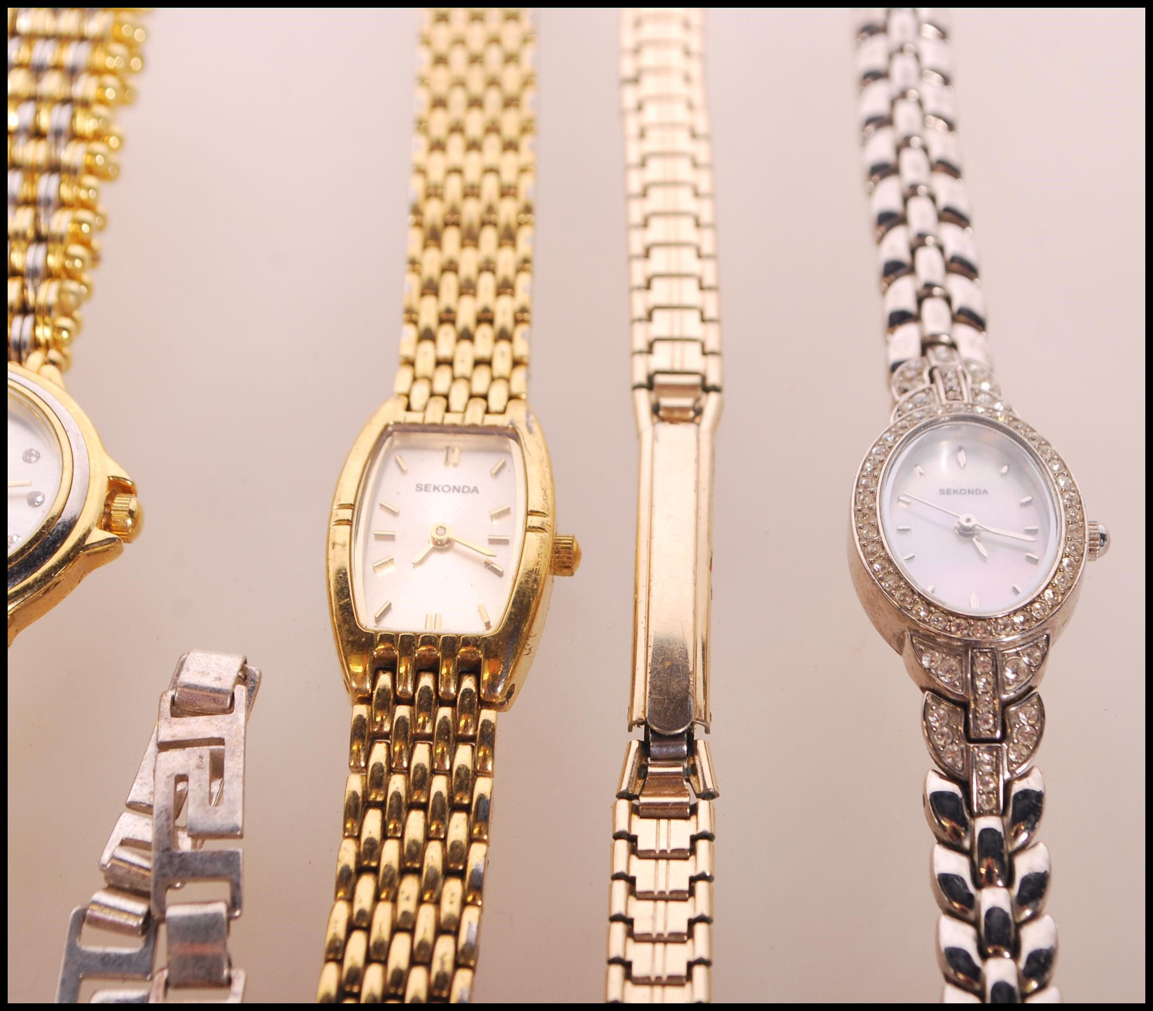 A collection of vintage cocktail watches to includ - Image 4 of 7