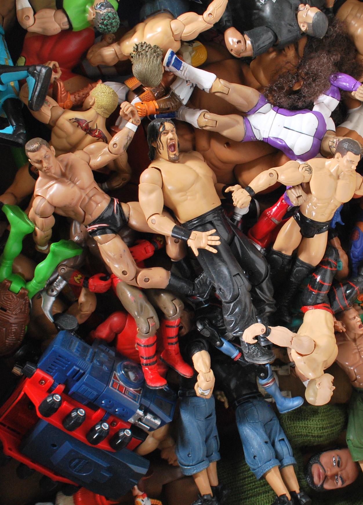 A COLLECTION OF WWE / WWF / ECW ACTION FIGURES BY JAKKS PACIFIC - Image 3 of 5