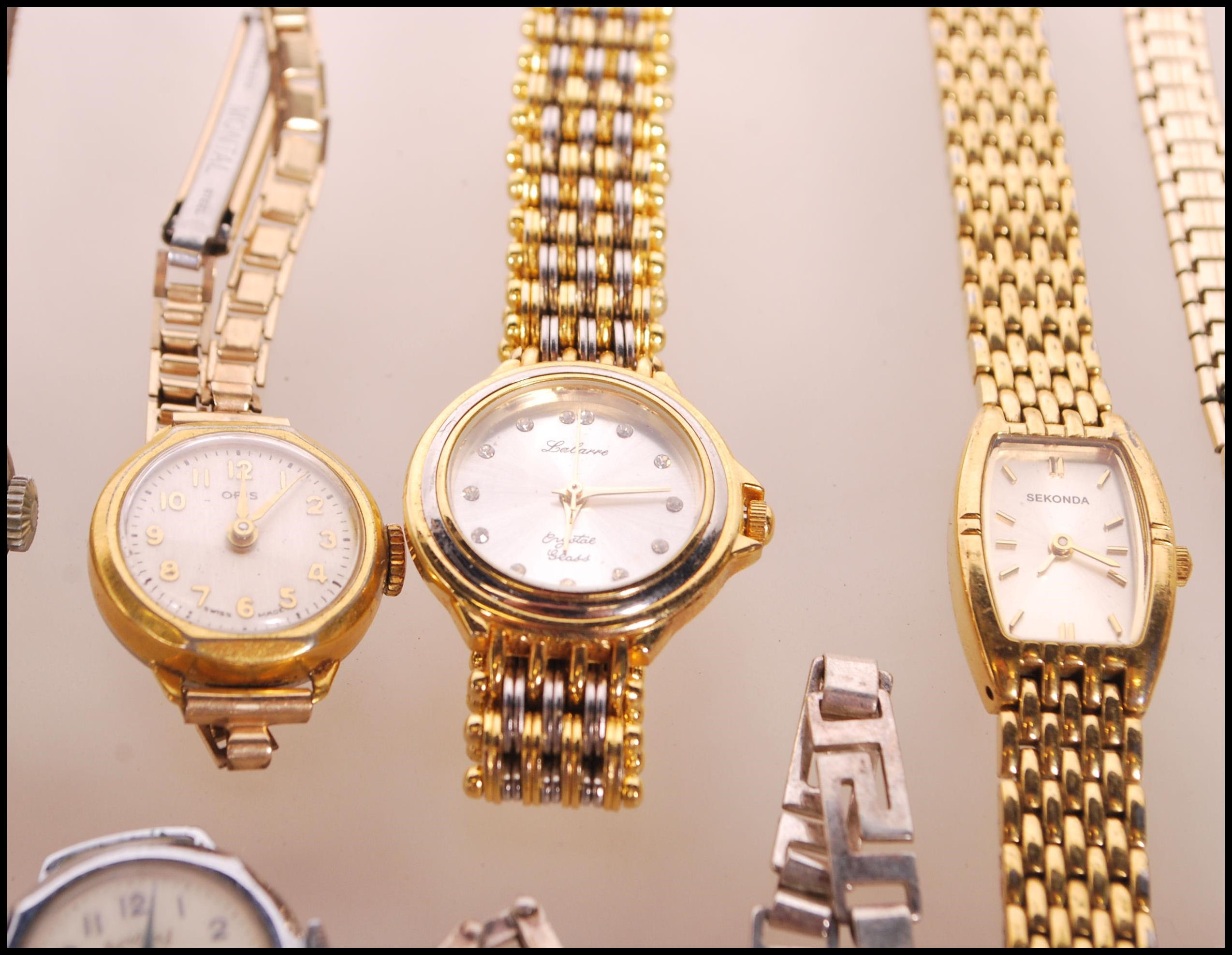 A collection of vintage cocktail watches to includ - Image 5 of 7