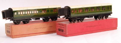 PAIR OF BOXED HORNBY 0 GAUGE SOUTHERN RAIL CARRIAGES