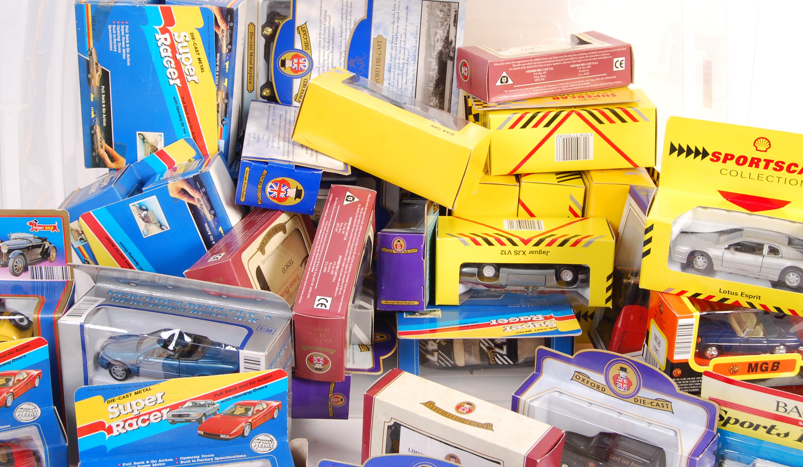 ASSORTED 50X BOXED SCALE DIECAST MODEL VEHICLES - Image 2 of 4
