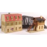 COLLECTION OF VINTAGE G SCALE MODEL RAILWAY BUILDI