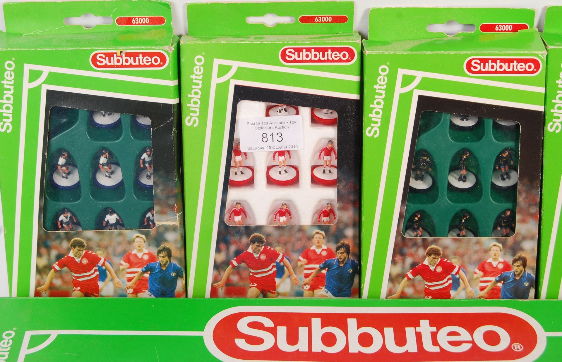 COLLECTION OF ASSORTED SUBBUTEO TABLE TOP FOOTBALL SETS - Bild 2 aus 4