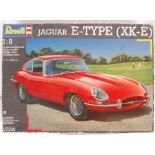 REVELL MADE 1/8 SCALE MODEL KIT 07390 JAGUAR E-TYP