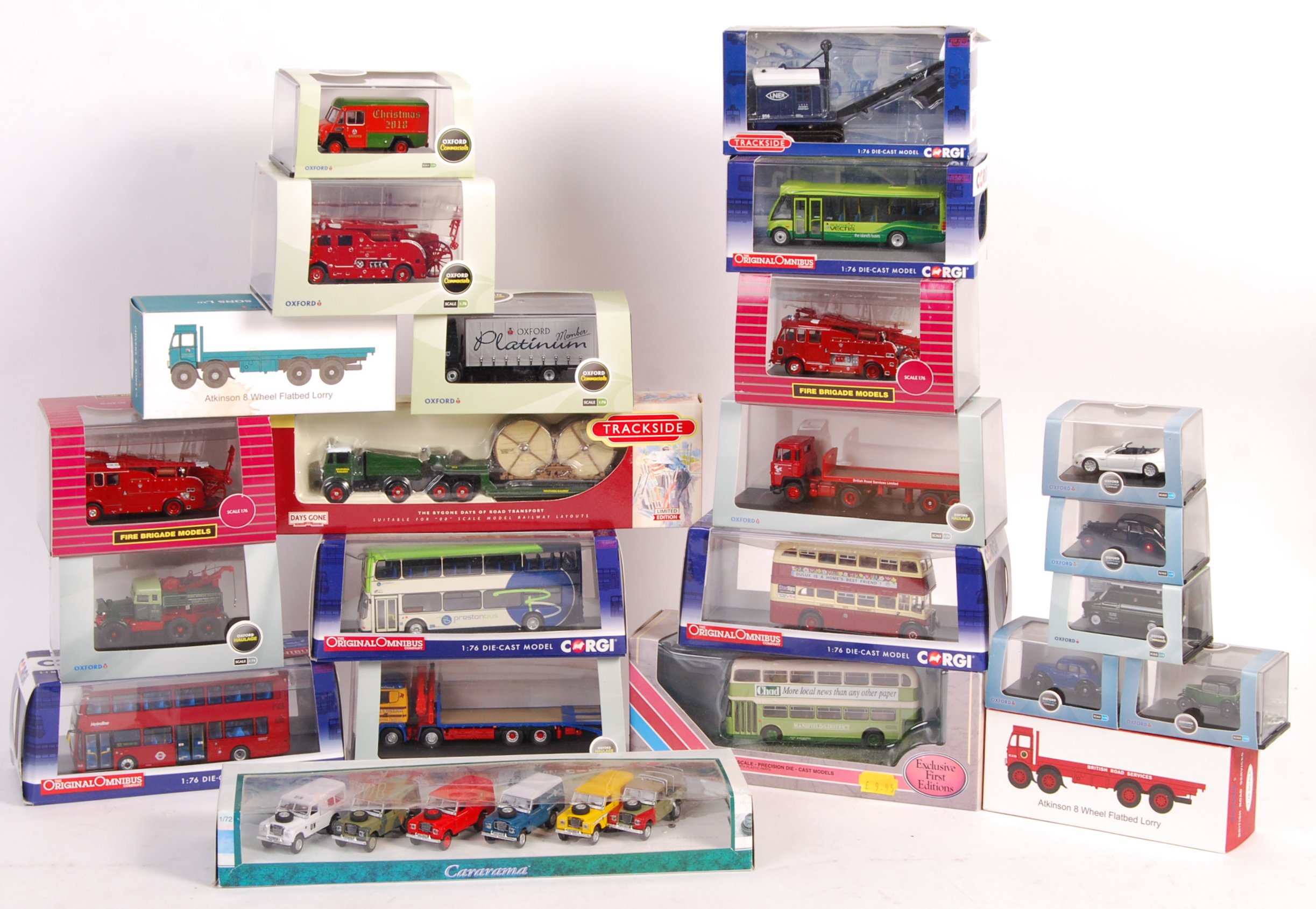 COLLECTION OF ASSORTED 1/76 SCALE BOXED DIECAST MODELS