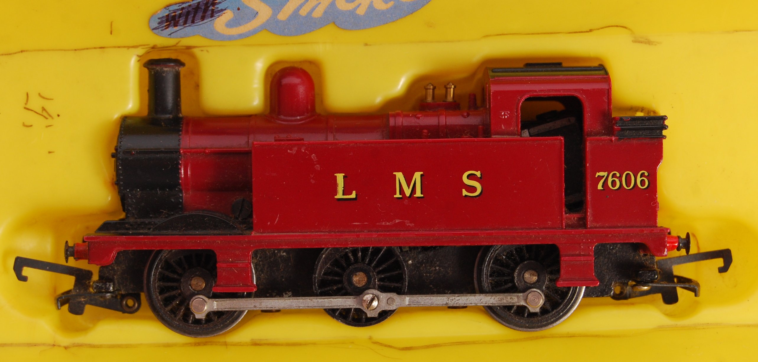 COLLECTION OF HORNBY 00 GAUGE RAILWAY TRAINSET LOCOMOTIVES - Image 4 of 4