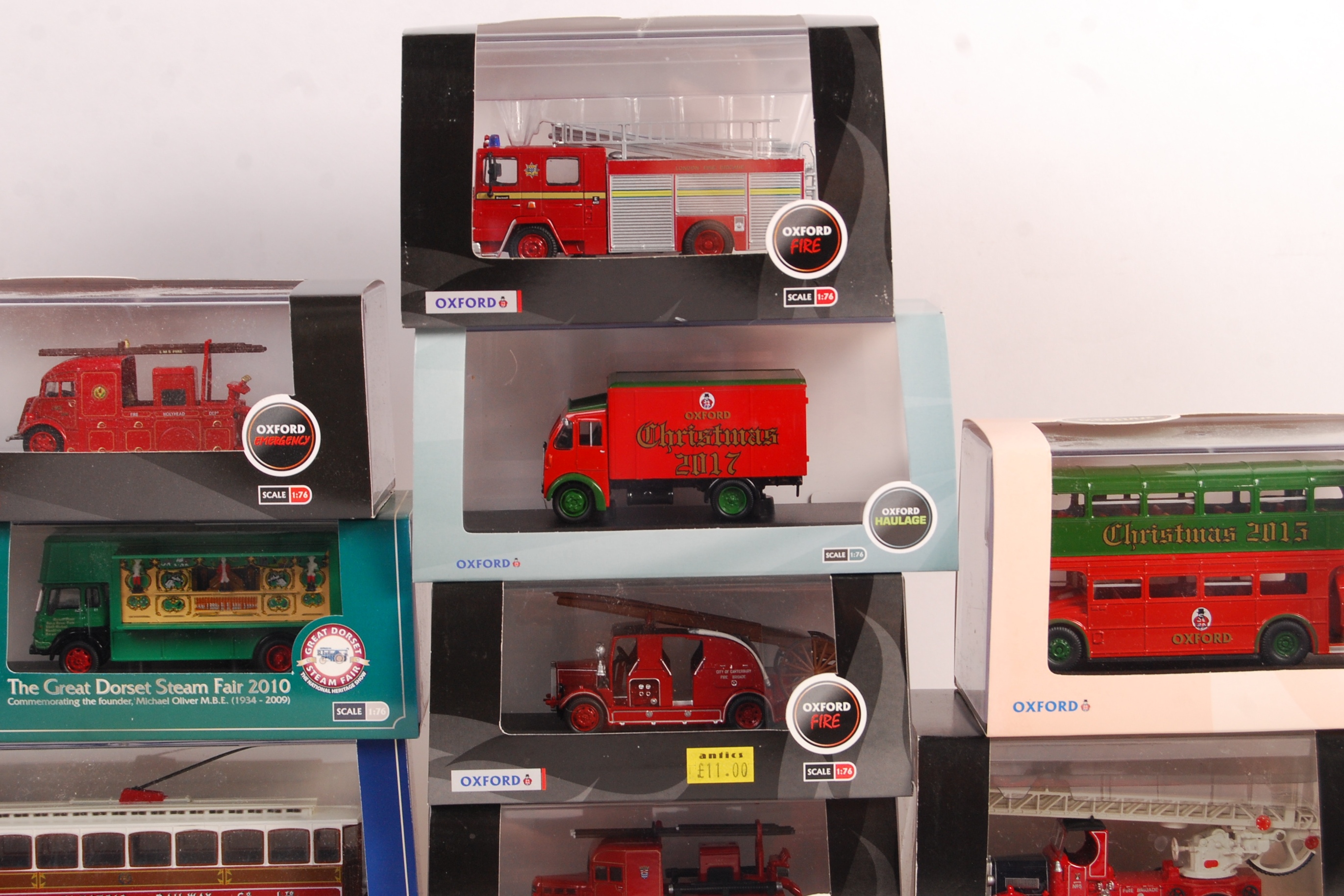 OXFORD 1/76 SCALE BOXED DIECAST MODELS - FIRE, OMNIBUS ETC - Image 4 of 4