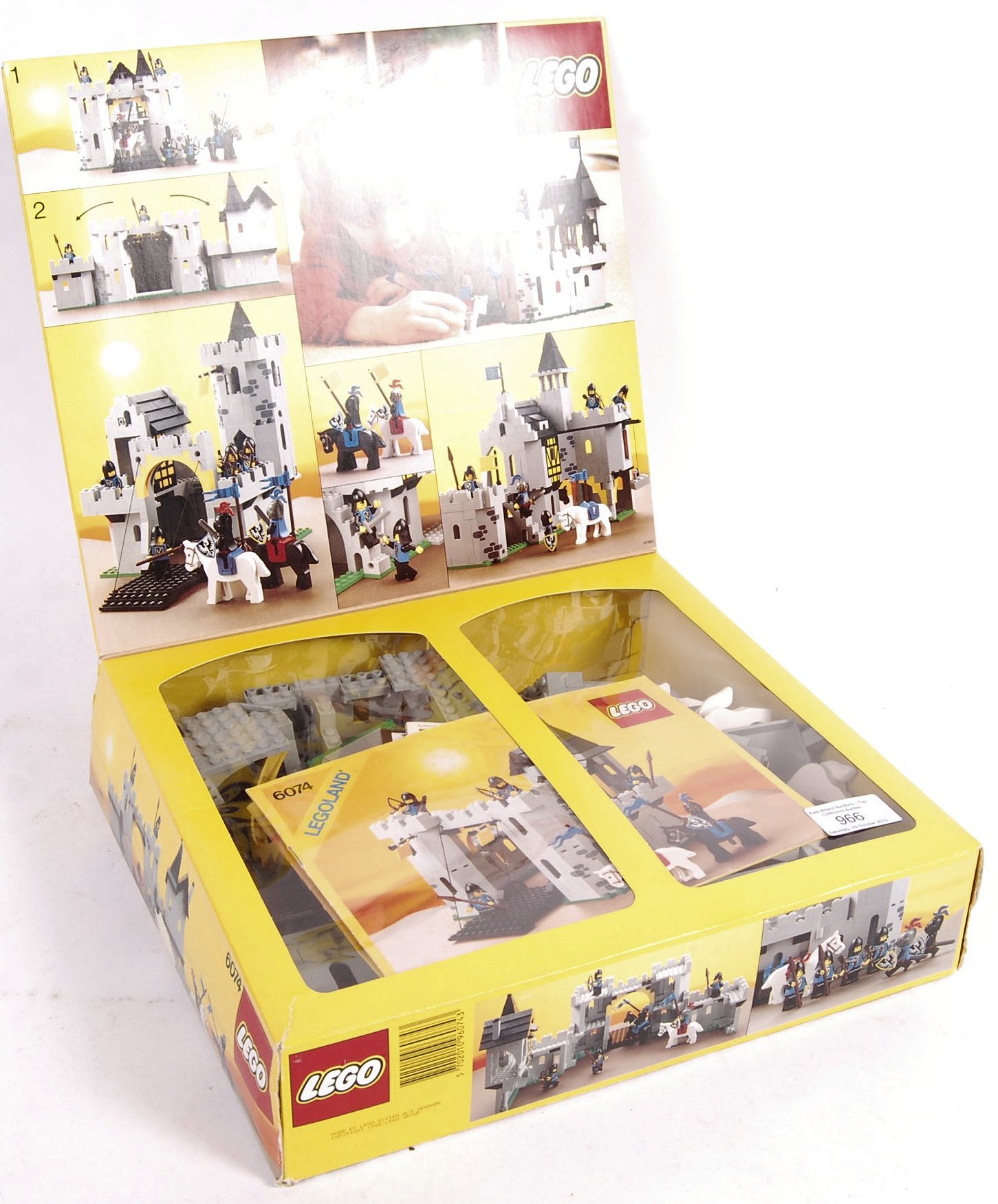 VINTAGE LEGO LEGOLAND BOXED BLACK FALCON FORTRESS BUILDING SET - Image 2 of 3