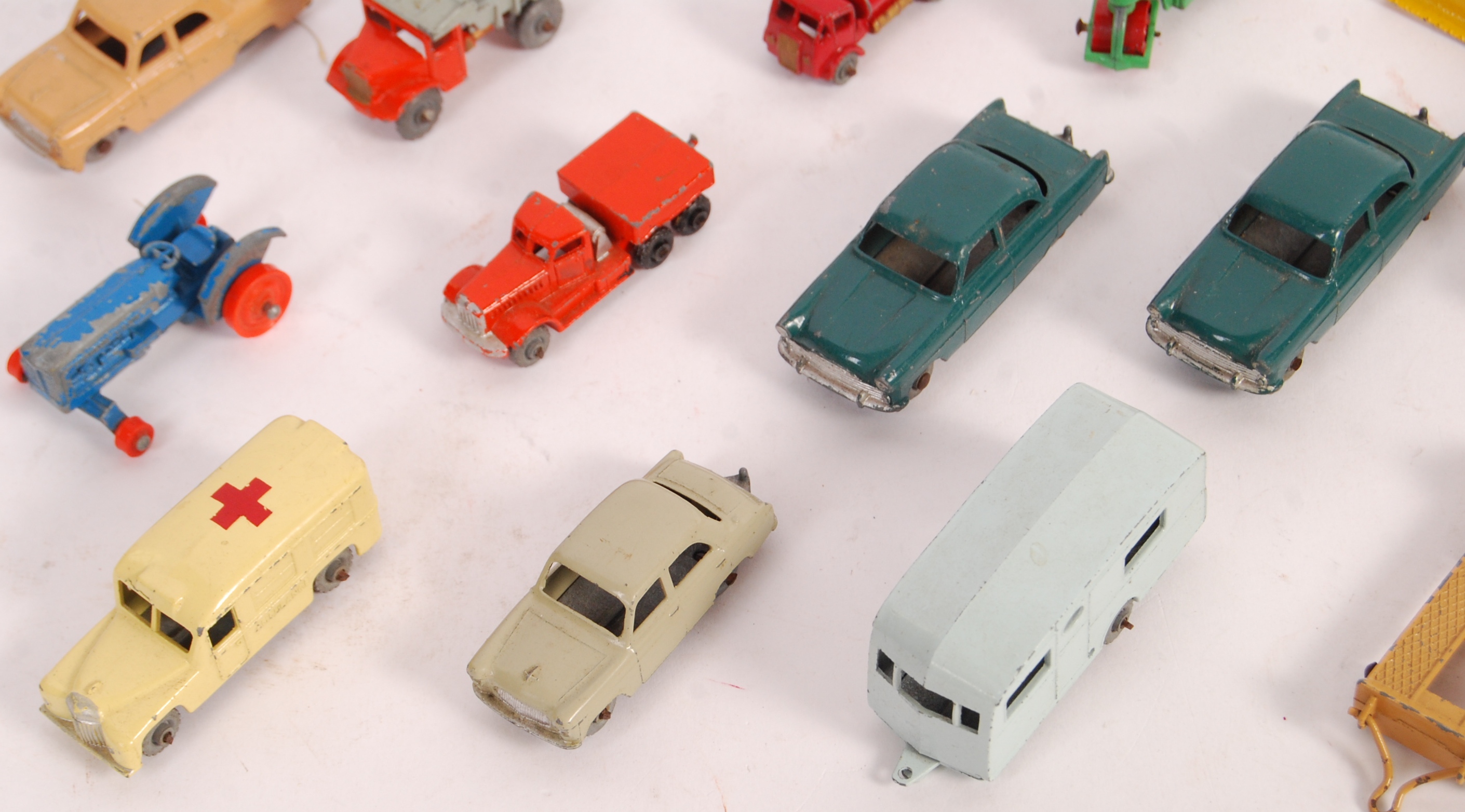 COLLECTION OF ASSORTED MATCHBOX LESNEY DIECAST MODELS - Image 5 of 5