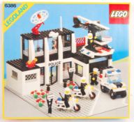 VINTAGE LEGO LEGOLAND BOXED POLICE STATION BUILDING SET