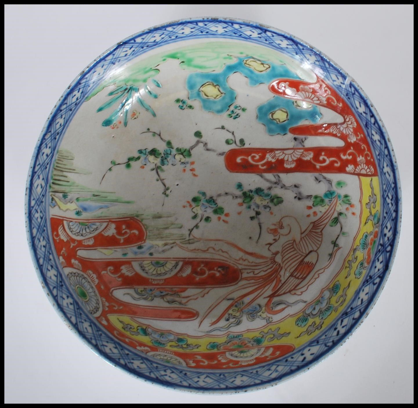 An early 20th Century Chinese footed centrepiece b - Image 5 of 7