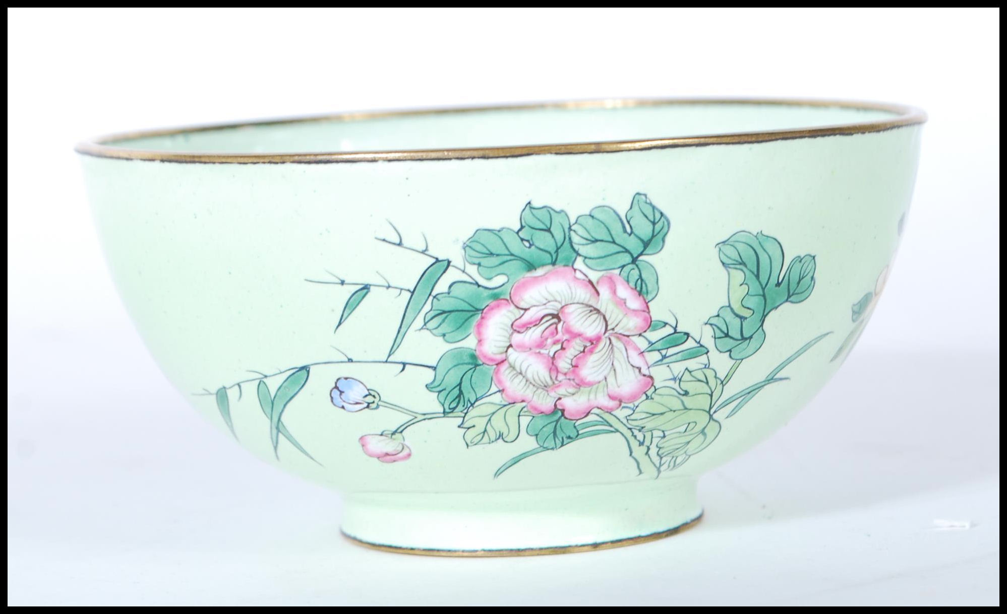 A Chinese enamel pedestal bowl on apple green grou - Image 3 of 6