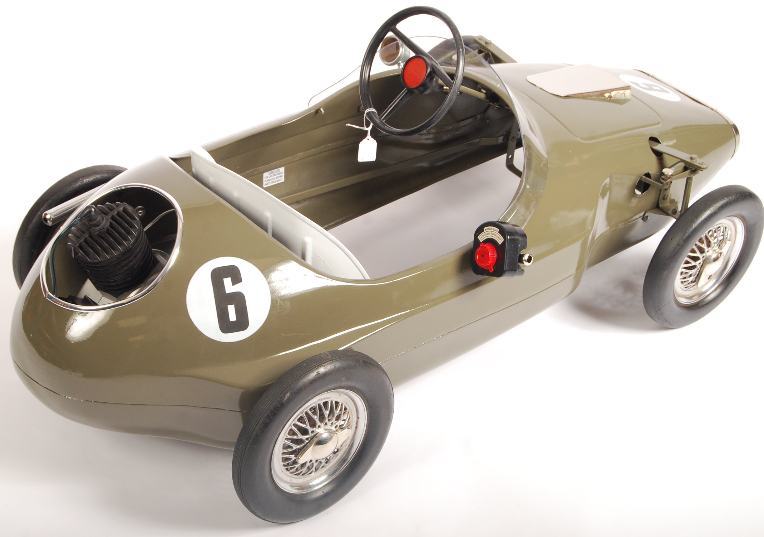 RARE VINTAGE 1960'S TRIANG VANWALL PEDAL RACING CAR IN BROWN - Image 4 of 9