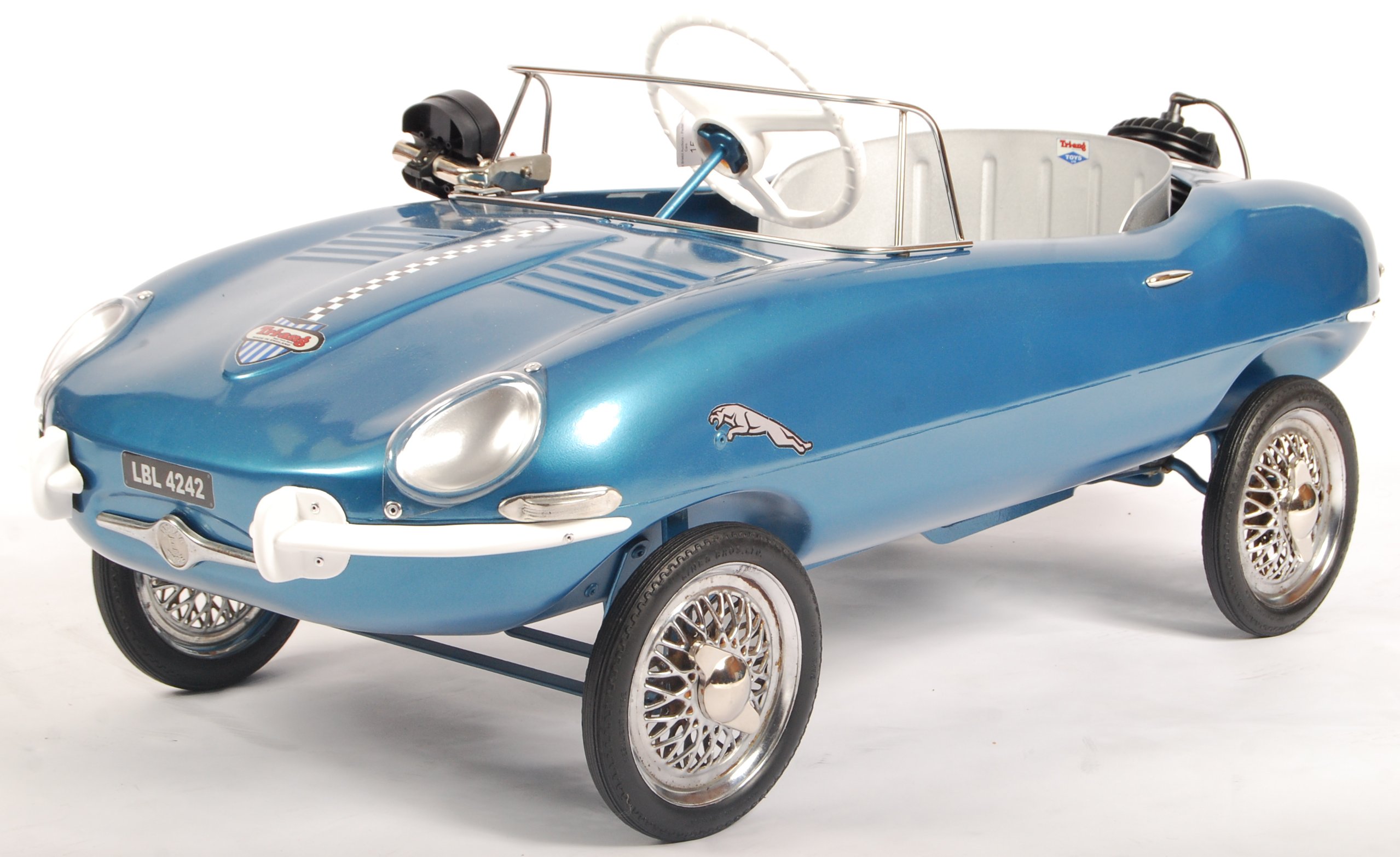 INCREDIBLE 1960'S TRI-ANG E-TYPE JAGUAR PEDAL CAR WITH MOTOR ROAR