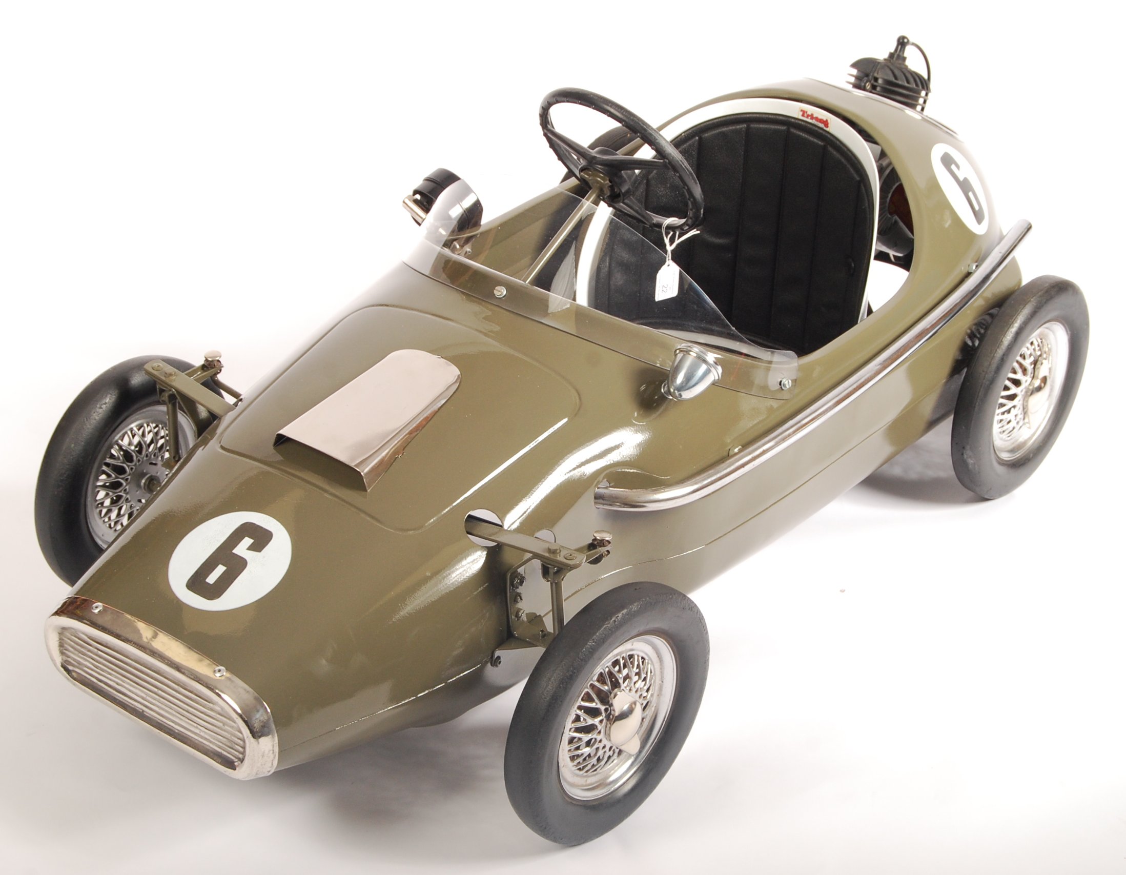 RARE VINTAGE 1960'S TRIANG VANWALL PEDAL RACING CAR IN BROWN - Image 2 of 9