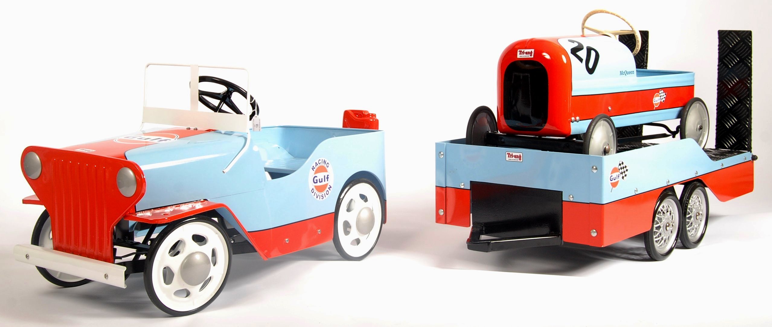 STUNNING UNIQUE TRI-ANG PEDAL CAR & TRAILER COMBINATION SET