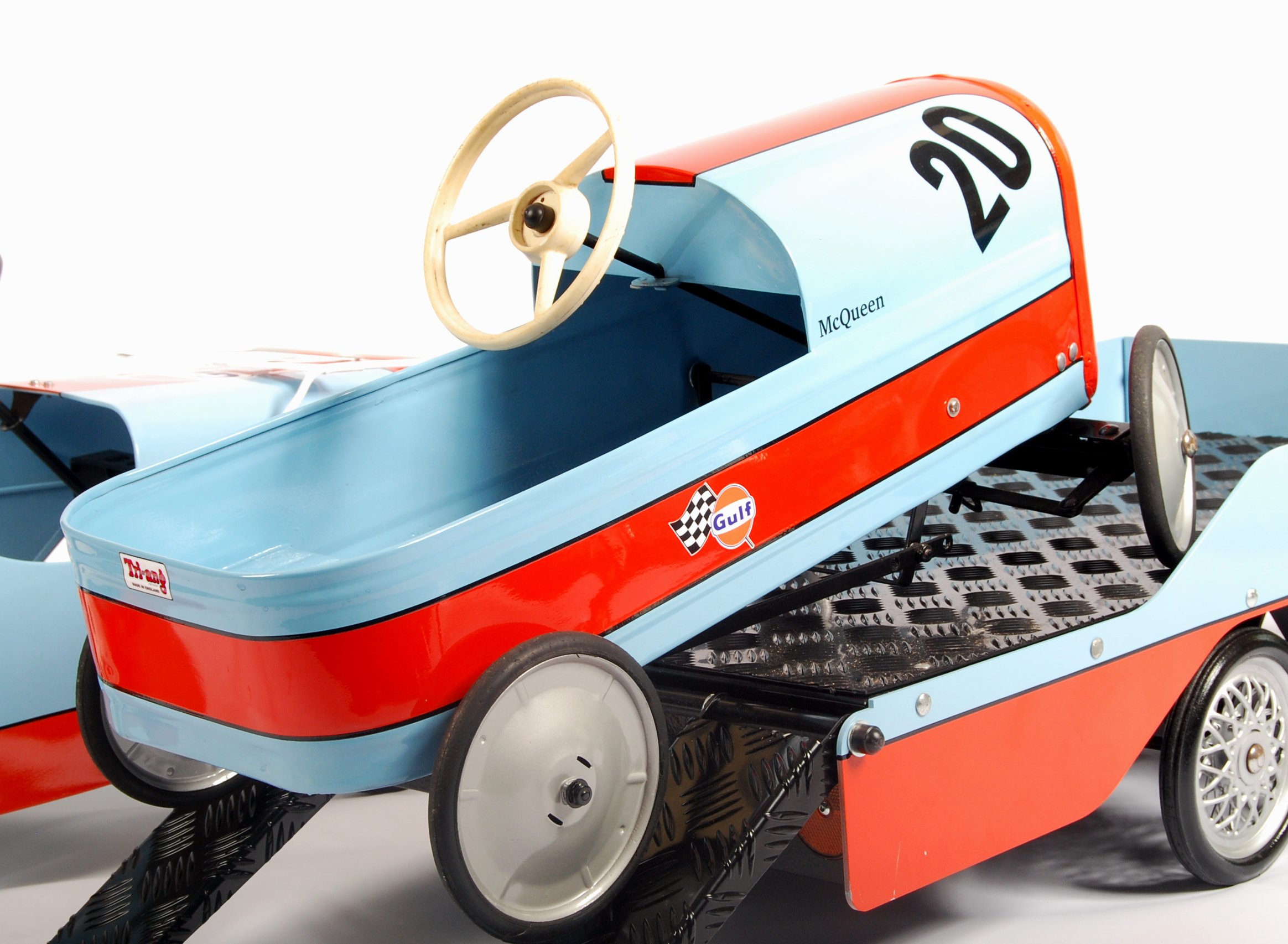 STUNNING UNIQUE TRI-ANG PEDAL CAR & TRAILER COMBINATION SET - Image 6 of 9