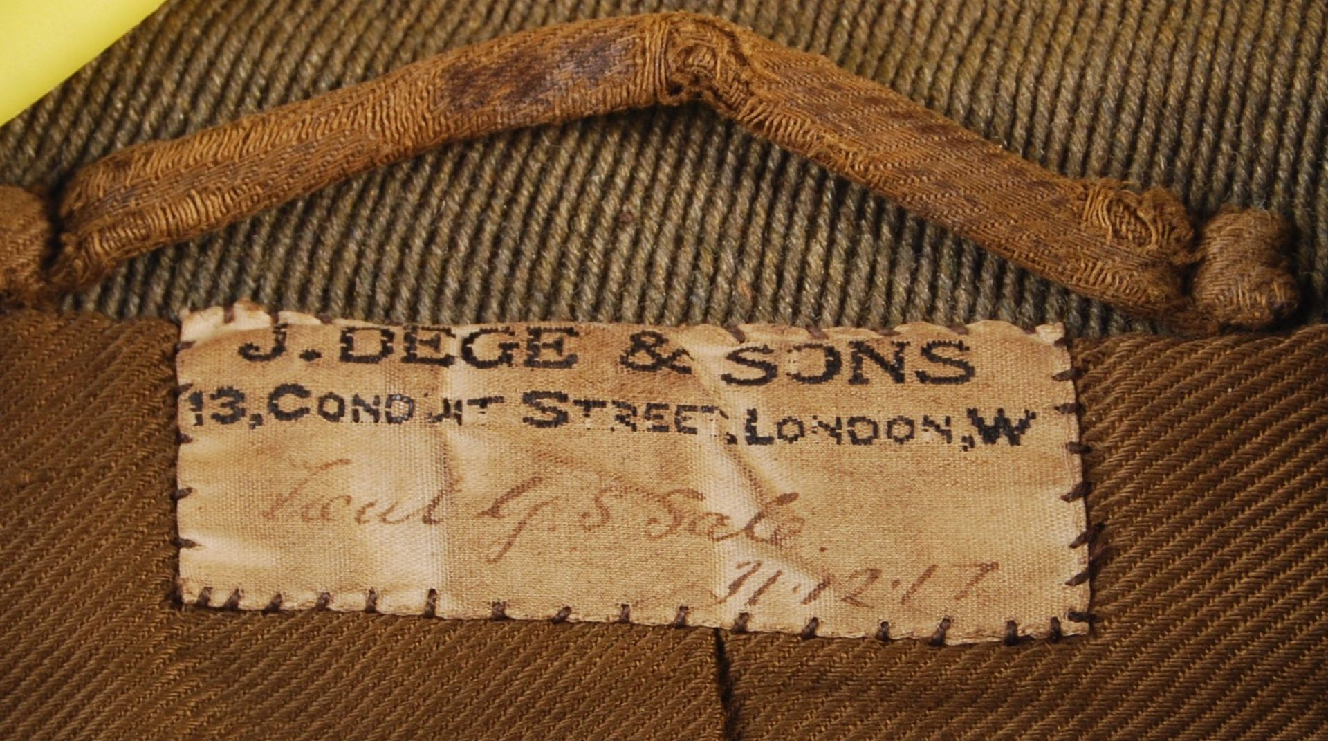 RARE WWI FIRST WORLD WAR DRESS JACKET NAMED TO LT G. SALE - Bild 3 aus 5