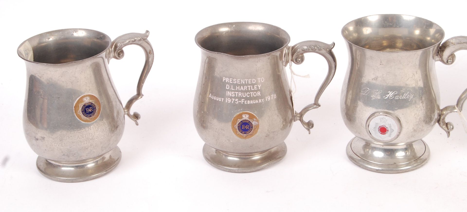 COLLECTION OF POLICE TANKARDS BELONGING TO A SARGENT HARTLEY - Bild 3 aus 4