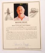 THE GREAT TRAIN ROBBERY - RONNIE BIGGS AUTOGRAPHED PHOTO