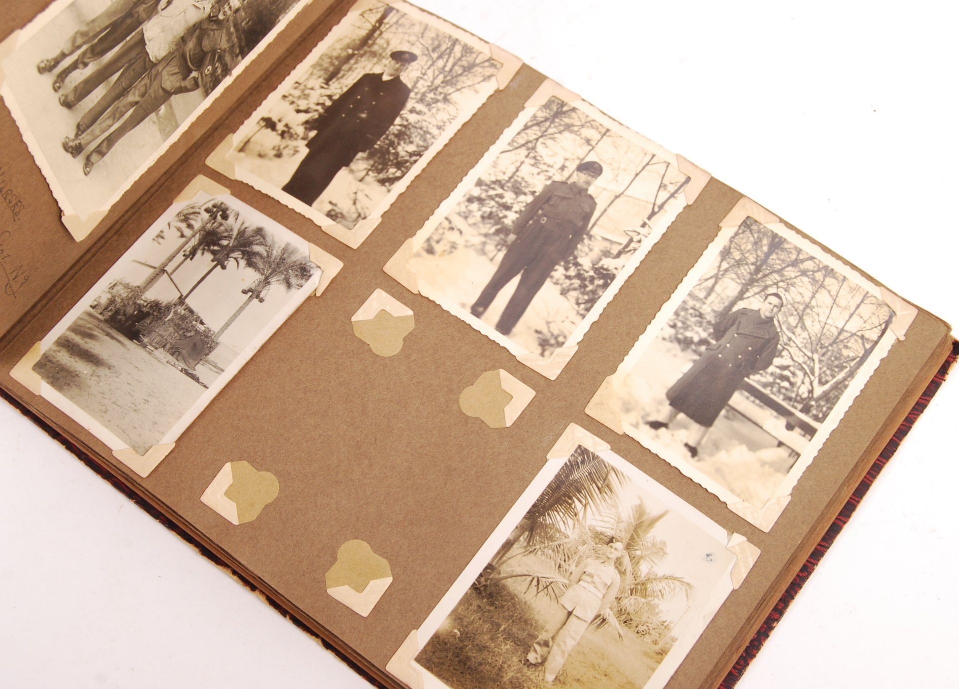 INCREDIBLE WWII PRISONER OF WAR PHOTOGRAPH ALBUM & MEDALS - Bild 9 aus 13