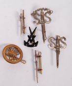 COLLECTION OF RARE BRITISH ARMY COMMANDO CAP BADGES