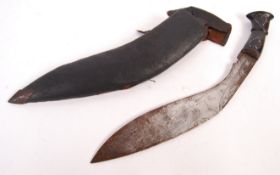 ORIGINAL WWII ERA KUKRI KNIFE IN SCABBARD