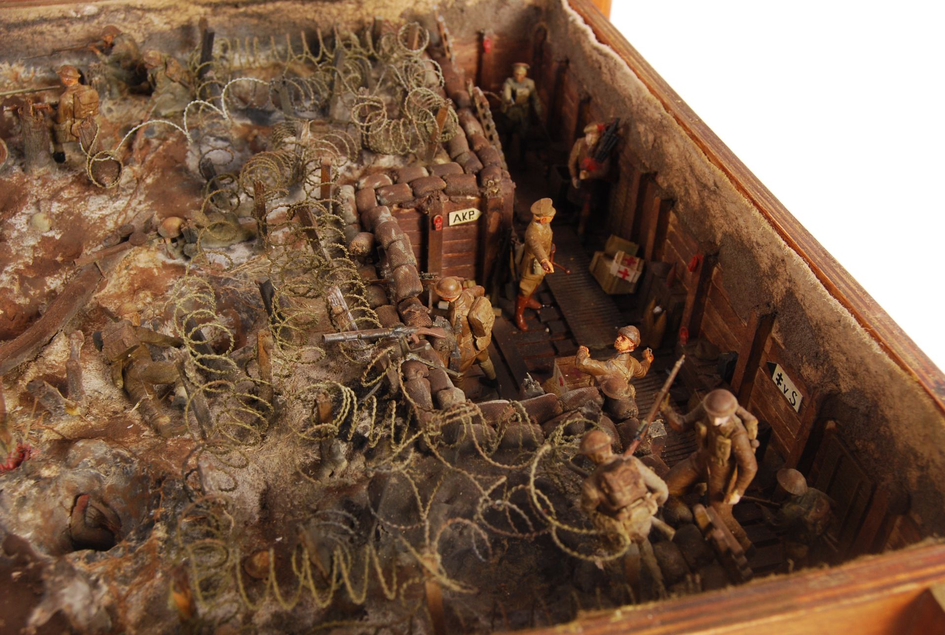 MUSEUM QUALITY WWI FIRST WORLD WAR TRENCH BATTLE DIORAMA - Bild 6 aus 6